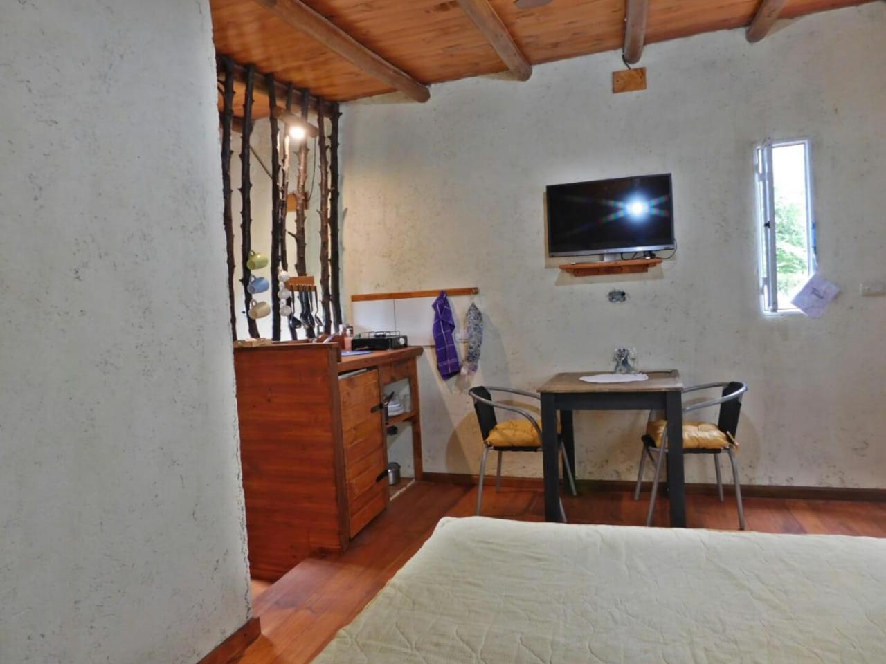 Las Acacias Refugio De Descanso Hotell La Falda Eksteriør bilde