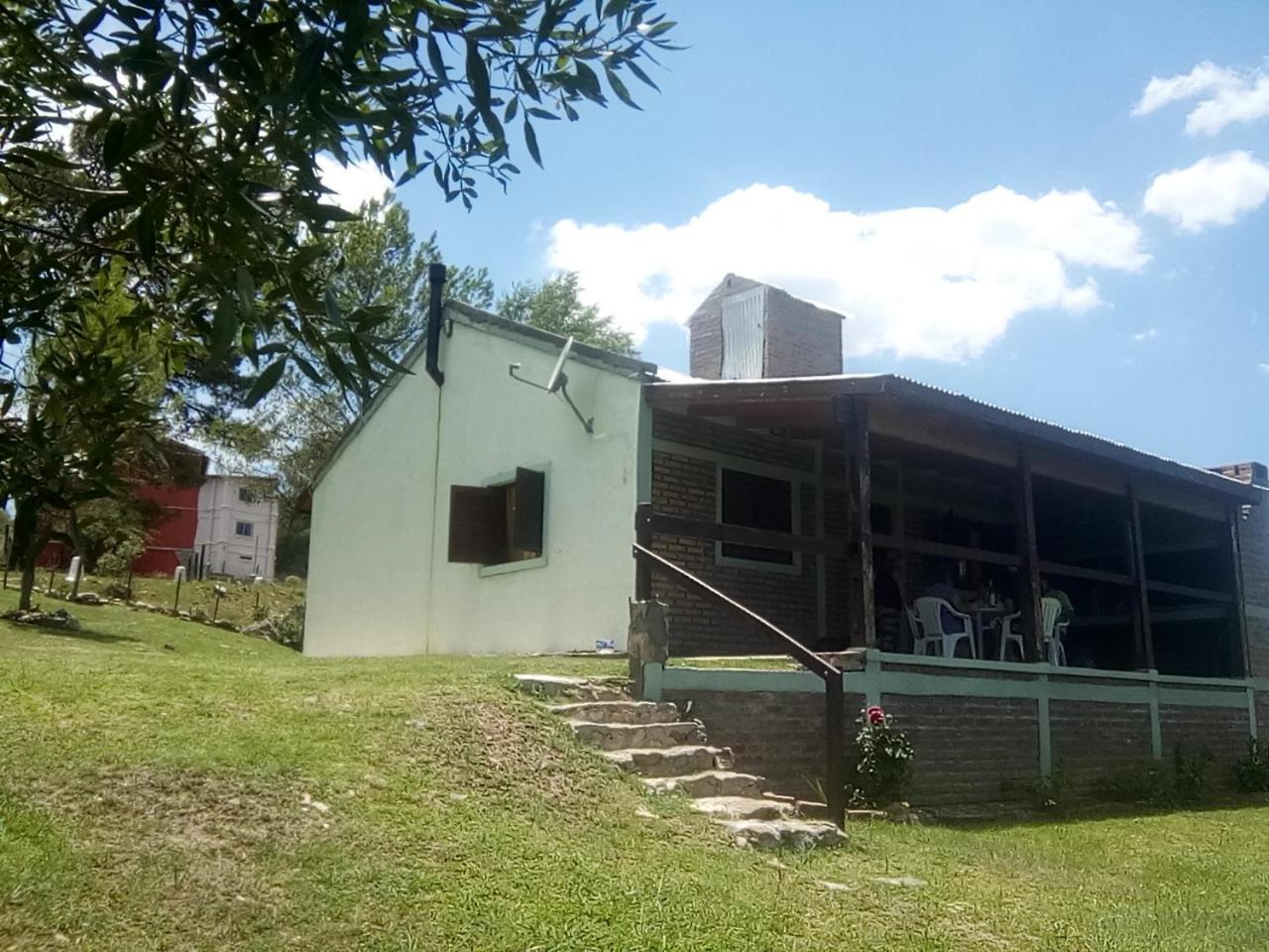 Las Acacias Refugio De Descanso Hotell La Falda Eksteriør bilde